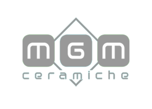 Logo raffigurante la marca MGM Ceramiche. Il logo ha una trasparenza del 40%